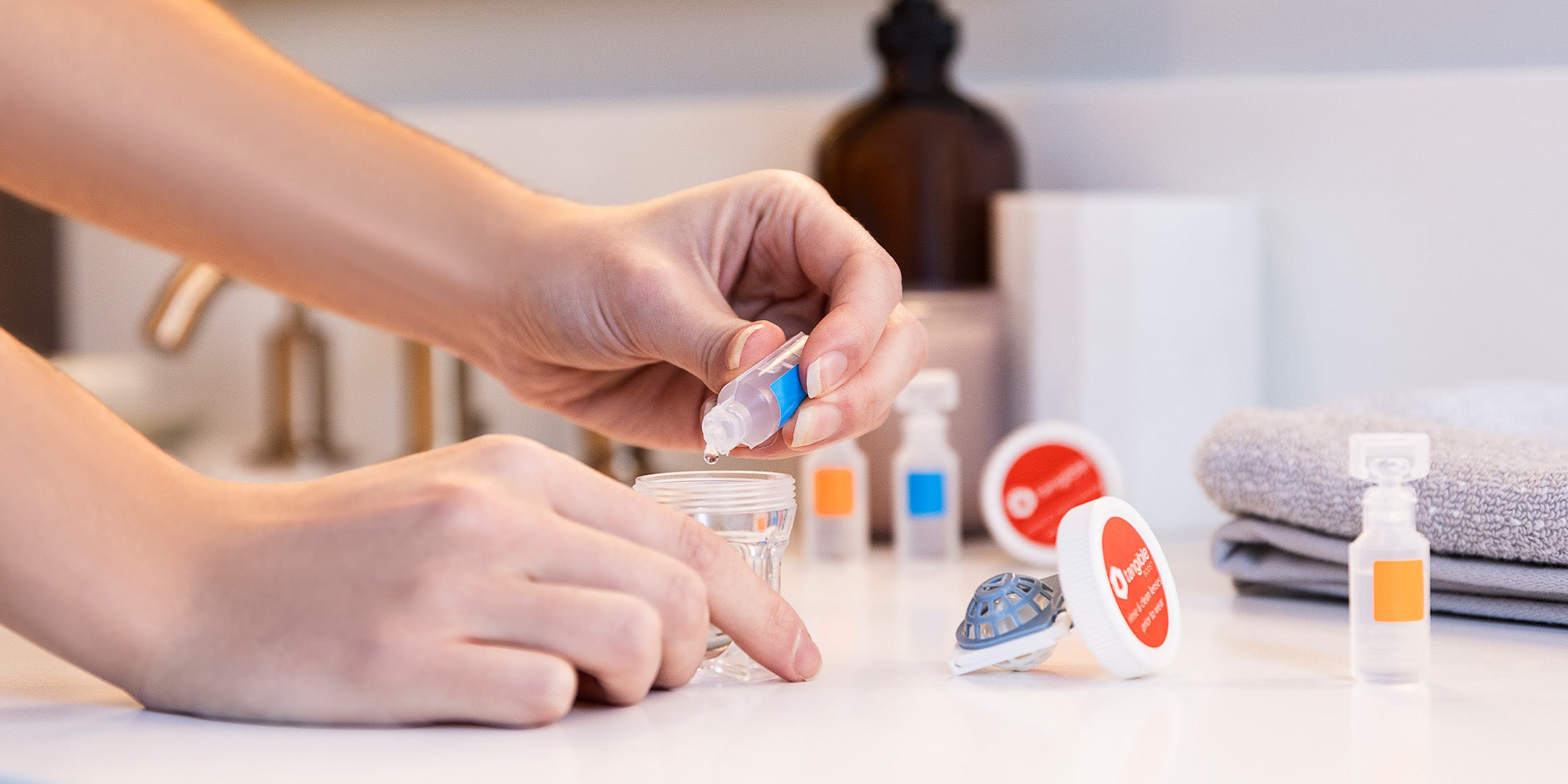 How Tangible Hydra-PEG helps repel deposits on the surface of scleral, RGP, and Hybrid Contact Lenses